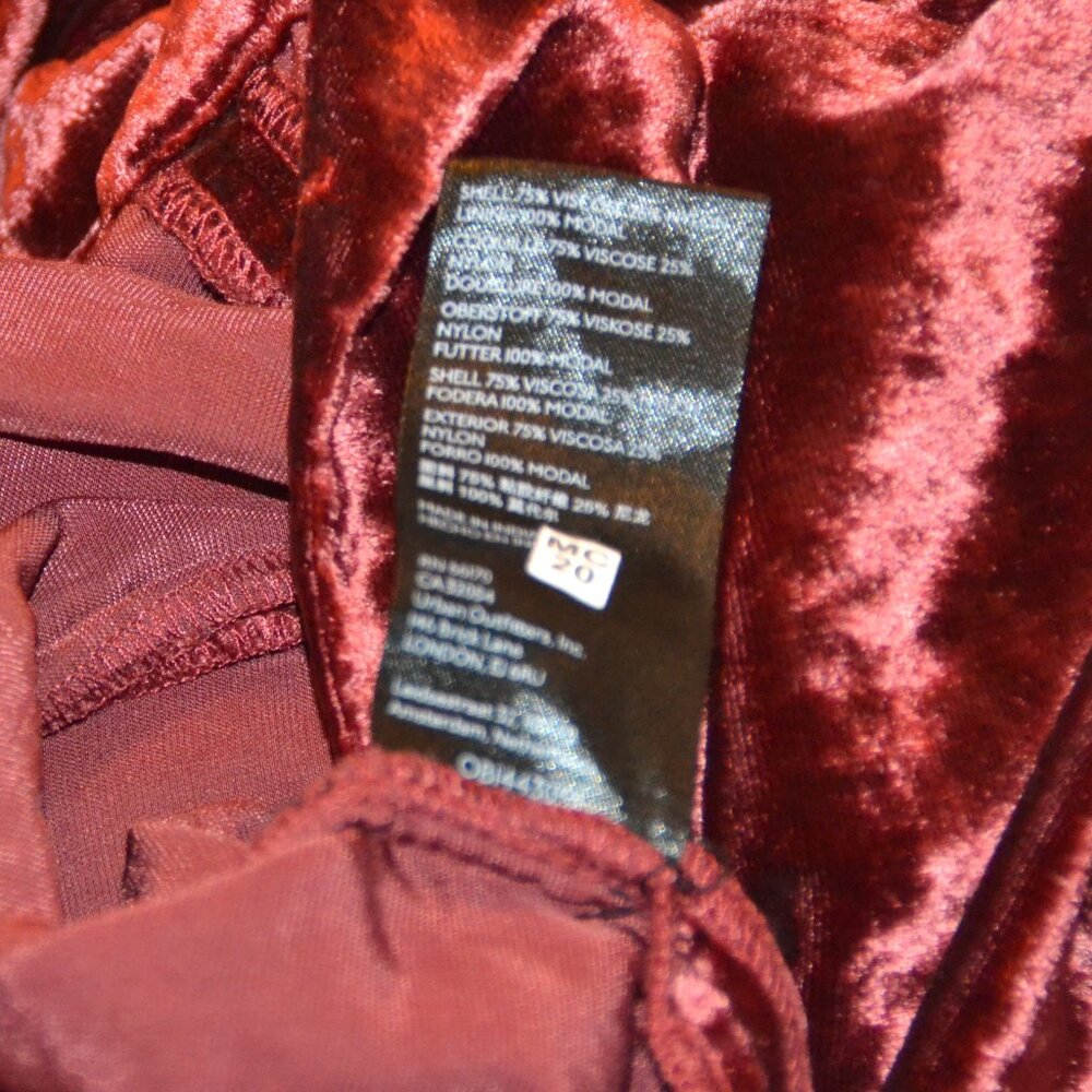 Anthropologie The Somerset Maxi Long Dress VELVET WINE/DARK RED SMALL - Picture 9 of 9